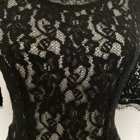 Elegant Black Lace Top - Picture 3 of 4